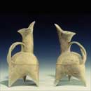 A Rare Pair of White Pottery Kuet Vessels with Handles, Ta-Wen-K