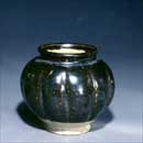 A Te-Ching Ware Black Glazed Kuan